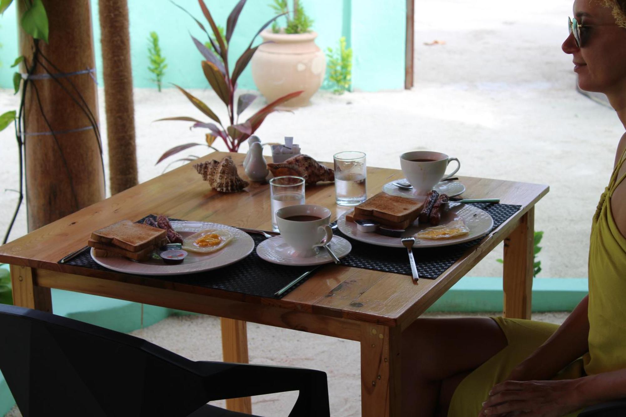 Mamello Beach Club Maldives Feridhoo エクステリア 写真